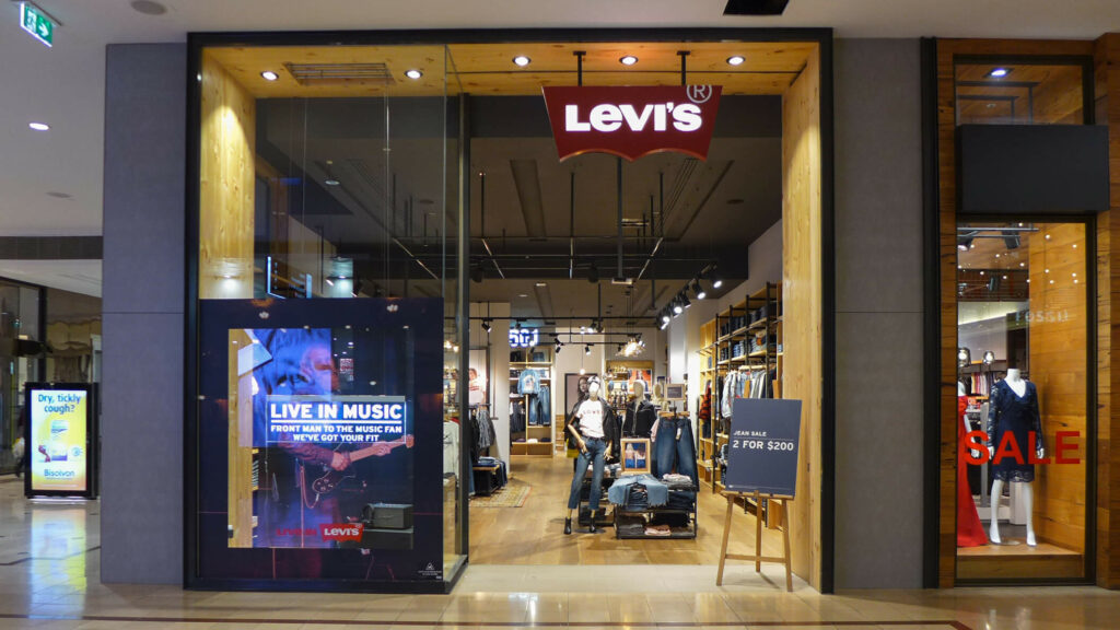 Levis-Stores