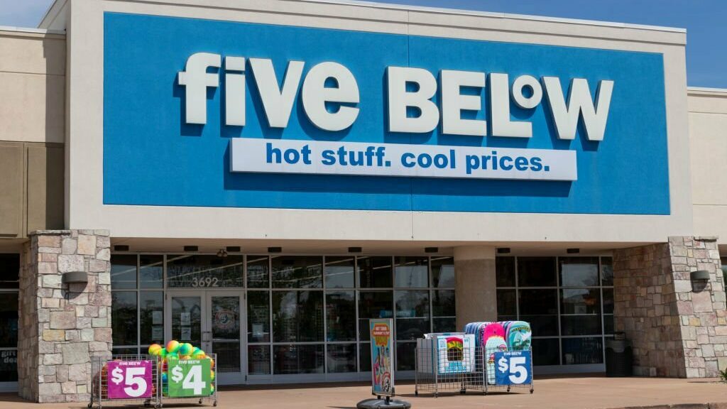 Does-Five-Below-Take-Apple-Pay-featured-image